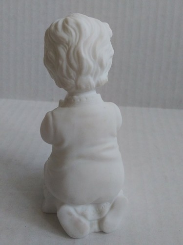 Department 56 Girl Praying 4" tall - Picture 2 of 6