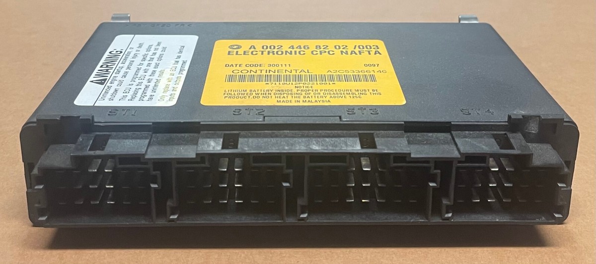 おまとめ【fl472】【fl490】【cal202】 A0024468202 | Freightliner CASCADIA Cab Control Module CECU