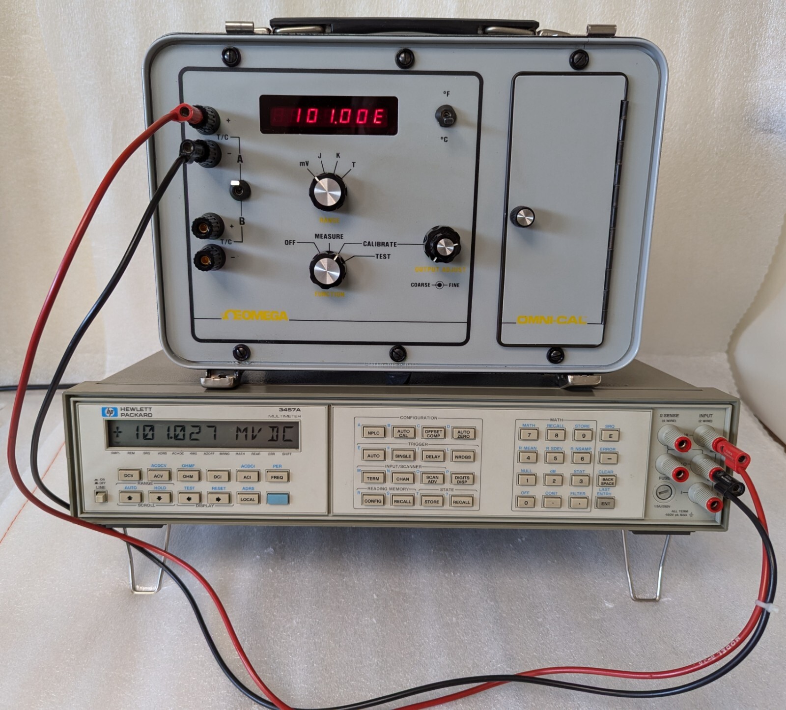OMEGA OMNI-CAL PORTABLE TEMPERATURE CALIBRATOR & SIMULATOR - OMNI-CAL-4A-110