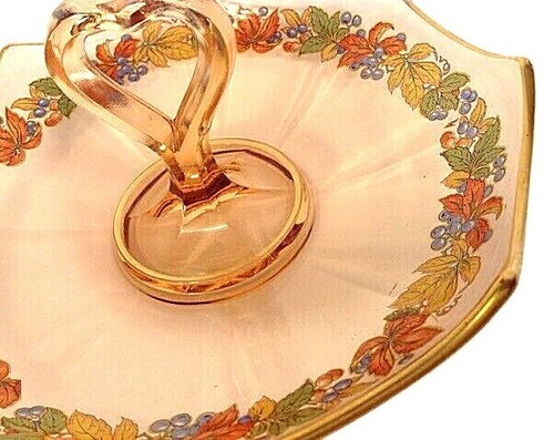 DEPRESSION GLASS HANDLED DISH TIDBIT PINK HEART HANDLE GOLD TRIM 7.5" - Picture 6 of 10