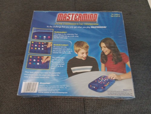 Hasbro Mastermind Game It's the Codemaker Vs. the Codebreaker NIB-Factory Sealed - Picture 3 of 6