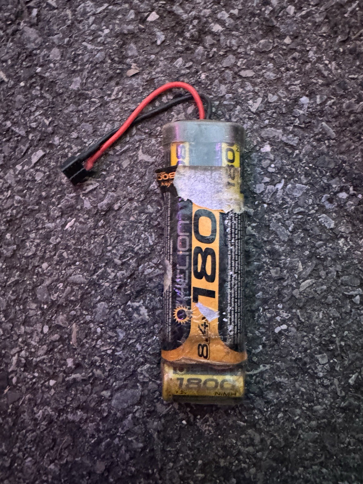 [USA] Helion BATTERY 1800MAH 8.4V HUMP TAMIYA PLUG - 