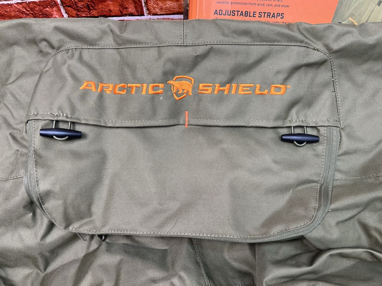 ArcticShield Uninsulated Kennel Weatherproof Cover in Winter Moss - Large