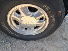 2003 Gmc Yukon 16x7 Wheel Oem Grade B - No Tirelug Nuts Included 2003 Gmc Yukon 16x7 Wheel Oem Grade B - No Tirelug Nuts Included