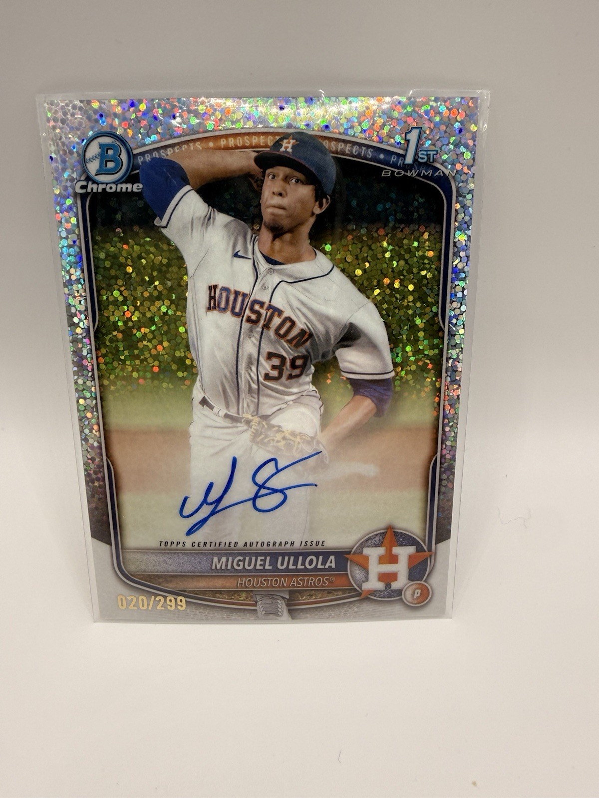 2025 Bowman Chrome Miguel Ullola Auto 1st Speckle Refractor /299