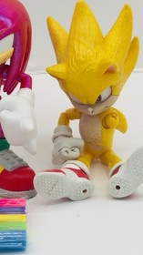 JAKKS Sonic The Hedgehog Knuckles & Super Sonic Poseable 4" Shiny Action Figures