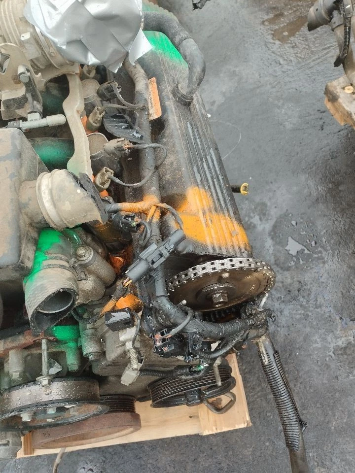 Engine 4.6L VIN W 8th Digit Gasoline Romeo Fits 03-05 CROWN VICTORIA 255156 Foto 2 de 4