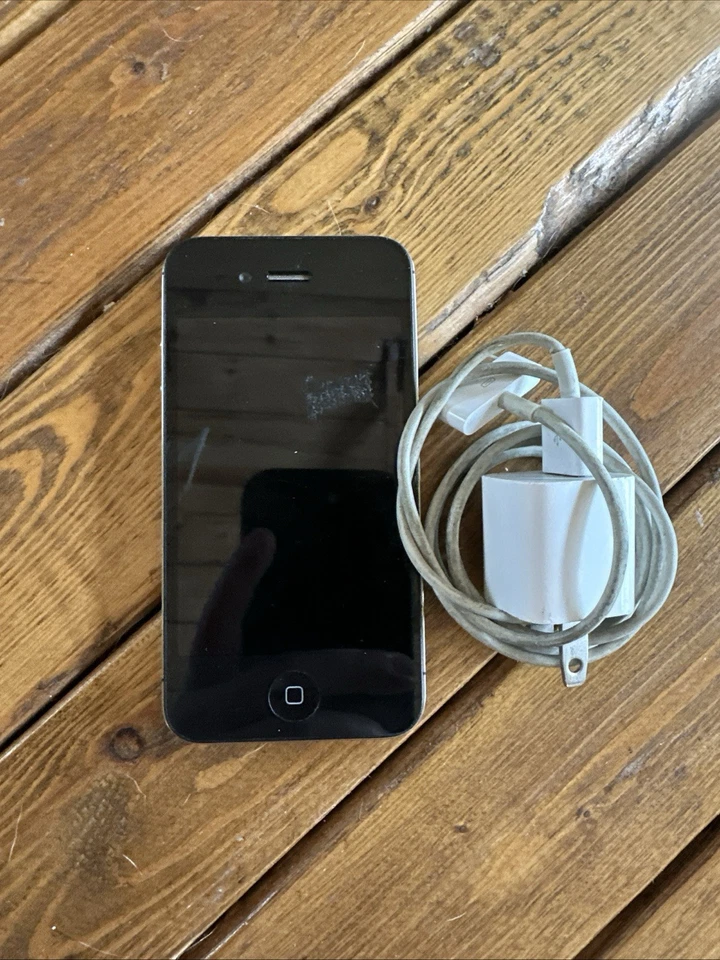 iPhone 4S (16GB) / MC922LL/A. Works. Stuck Power Button. Rogers - Image 2 of 4