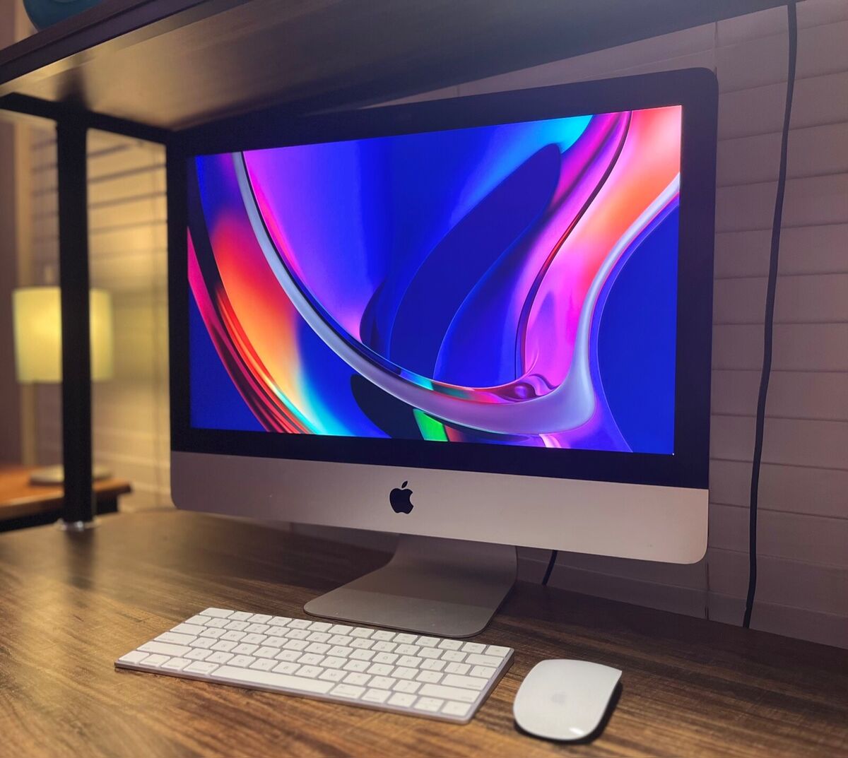 Apple 21.5-inch iMac with Retina 4K display, 2019, Slightly Apple 21.5-inch iMac with Retina 4K display, 2019, Slightly