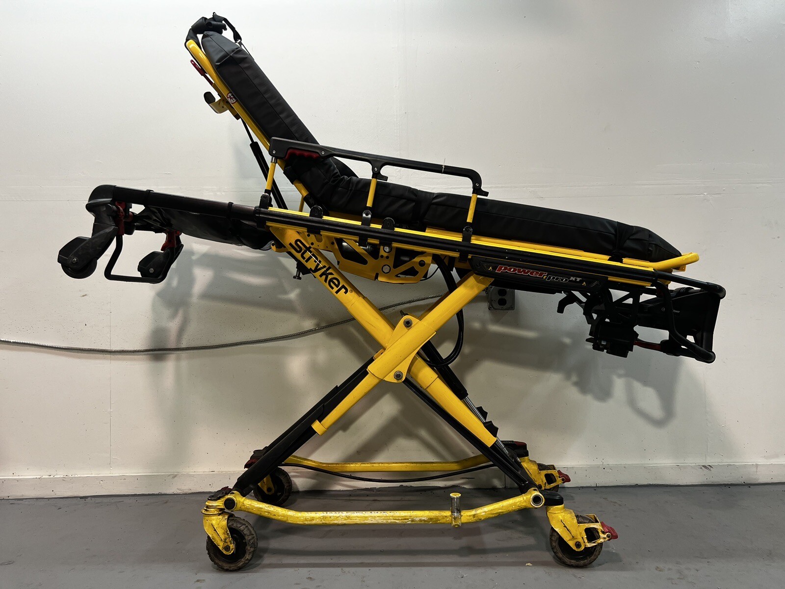 Stryker Power Pro XT 6506 Ambulance Stretcher Cot w/ PowerLoad