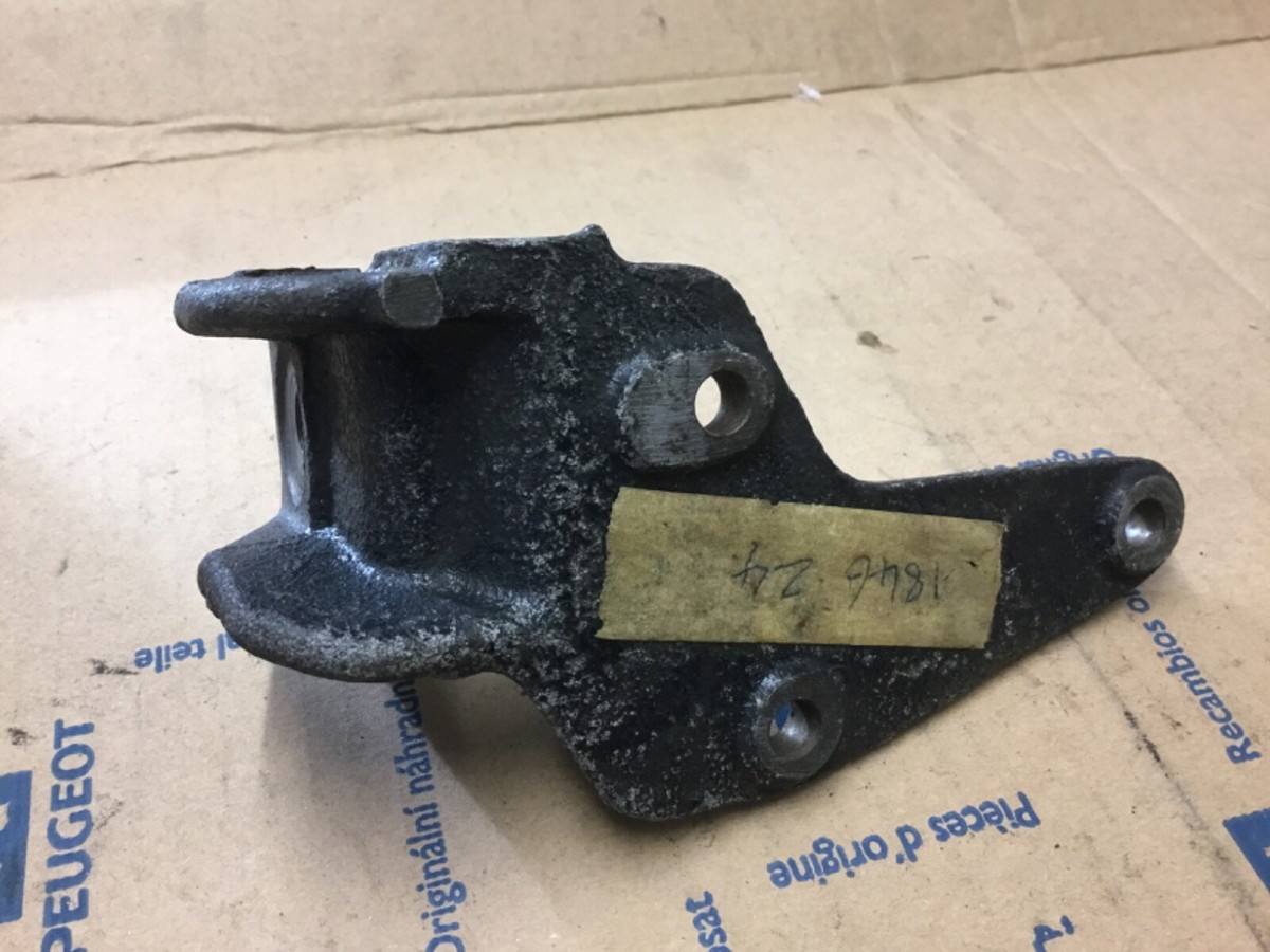 peugeot 304 genuine upper metal engine mounting 184624 xl5 xr5 xr5