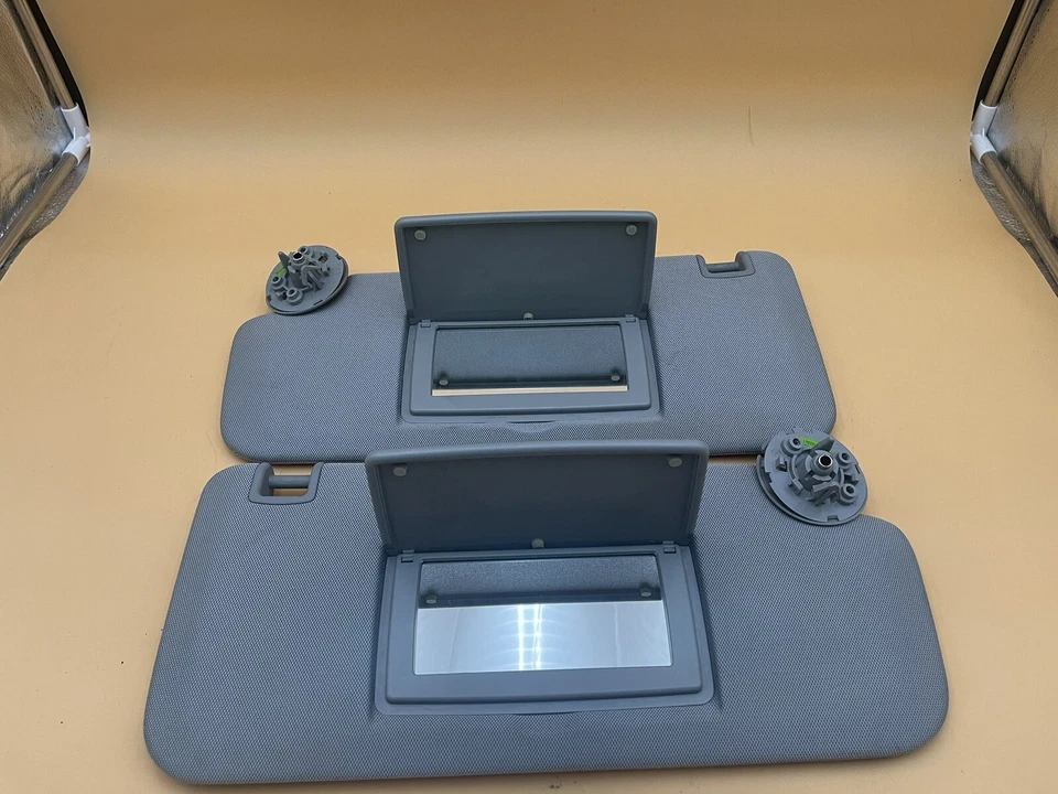 Chevrolet Trax Sunvisor 2018 fabricante de equipamento original motorista esquerdo e passageiro direito - Imagem 2 de 4