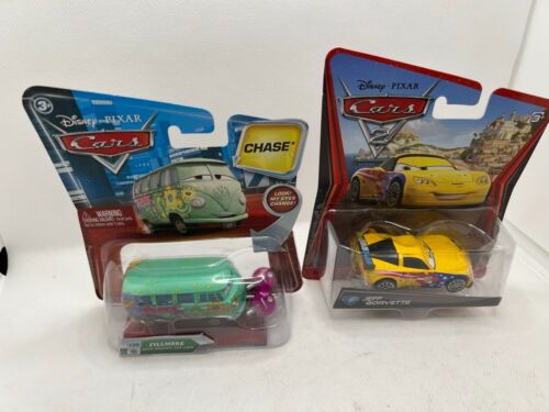 Disney Pixar Cars 2 Jeff Gorvette #7 und Fillmore ""Chase"" 2 Auto Set - Bild 1 von 4