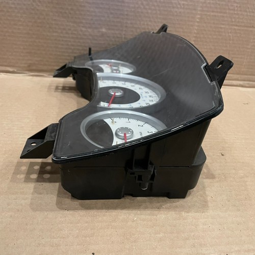 2004 DODGE DURANGO DAKOTA SPEEDOMETER CLUSTER P56049091AL - Picture 5 of 16