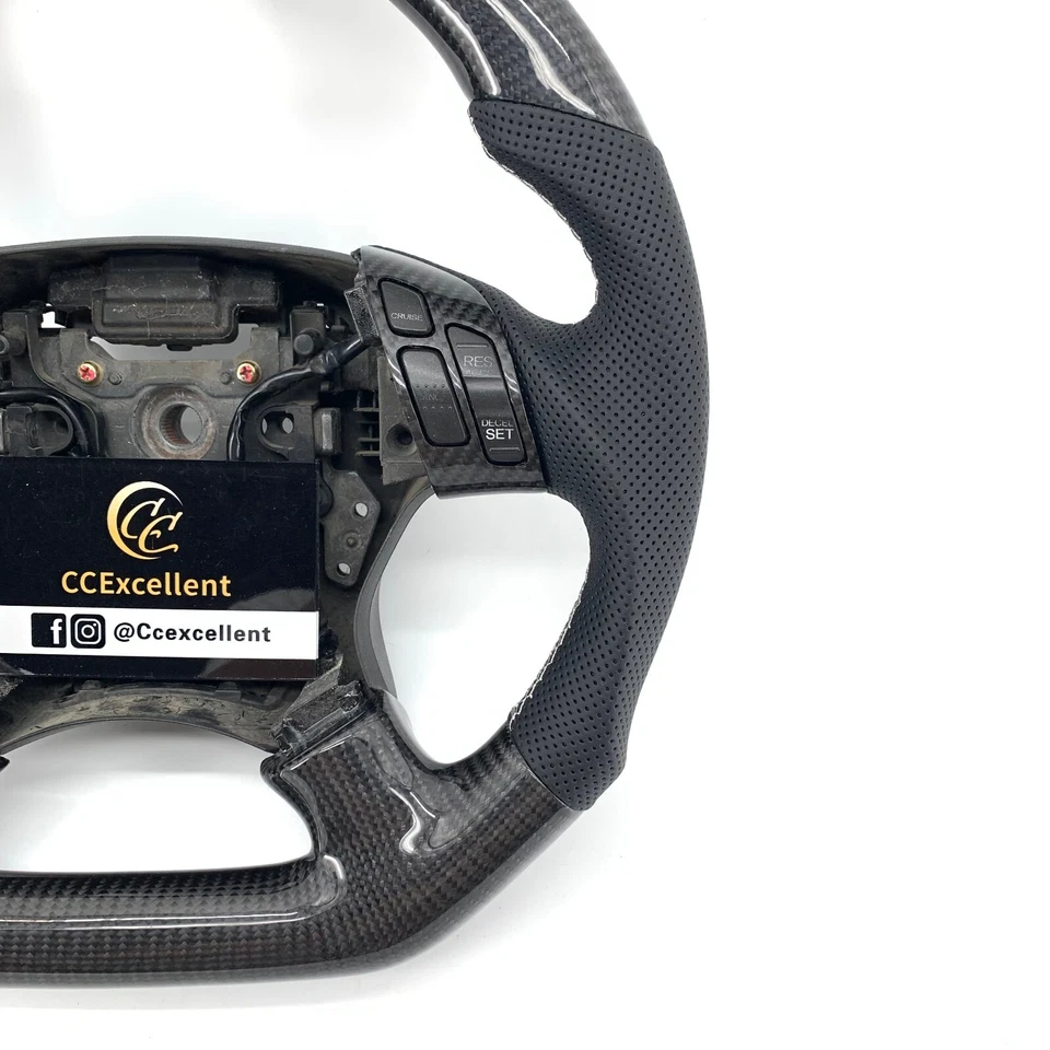 Volante de fibra de carbono para Honda Accord 7ª generación 2003-2008/Odyssey 2005-2010 Foto 2 de 4