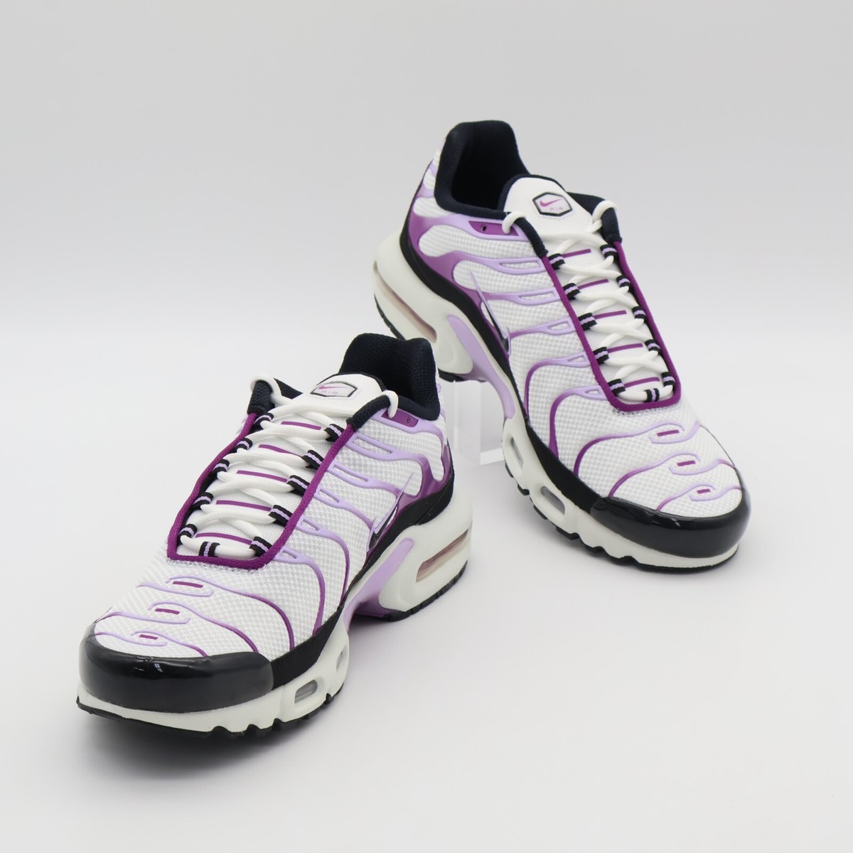 FN6949-100 Nike Air Max Plus Black Purple White Lilac Bloom