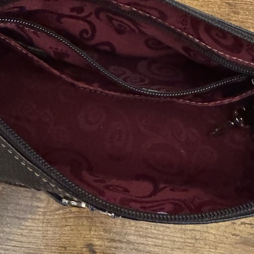 Brighton Bella schwarz & schokoladenfarbene Leder Schultertasche mit Herzanhänger & Staubbeutel - Bild 10 von 15