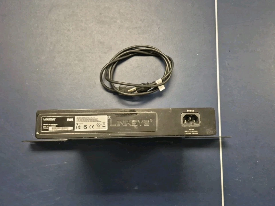 Linksys SR224 24 Port 10/100 Switch w Power & Rack Ears - Image 3 of 3