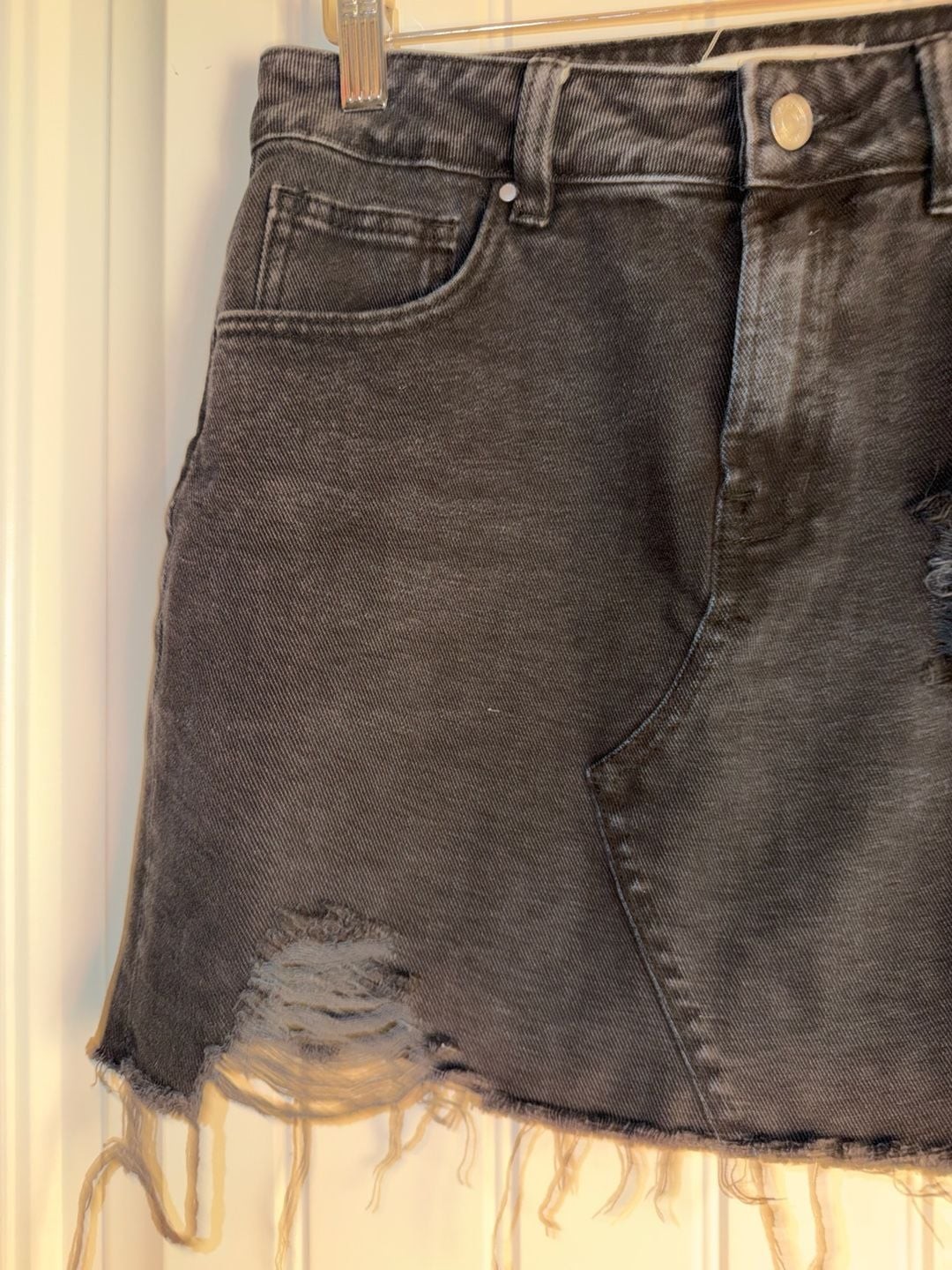 PacSun Black Distressed Denim Mini Skirt • Size 26 🖤 Y2K Grunge, photo 3
