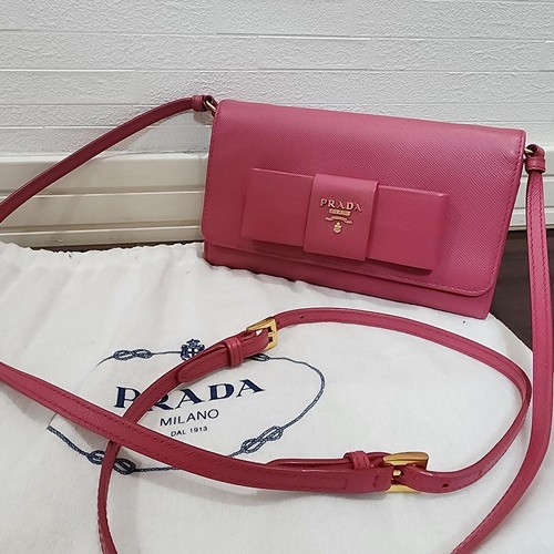 Prada Pink Leather Shoulder Wallet Bag Chain Wallet Used
