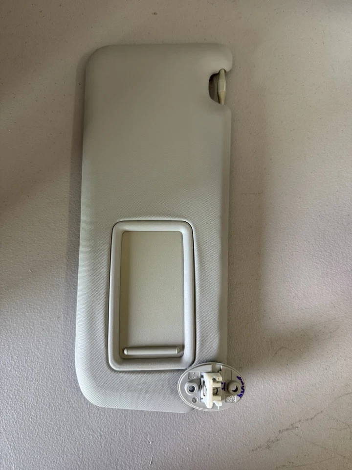 Parasol gris lateral del pasajero con espejo retrovisor de extensión para Toyota RAV4 2013-2018 Foto 3 de 4