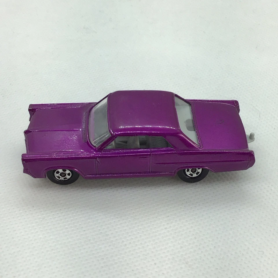 复古 1970 年 Lesney 火柴盒 Superfast 22 浅紫色 Pontiac GP Sports Coupe — 第 2/4 张图片