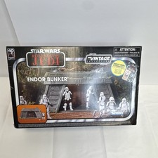 Kenner Star Wars Vintage Endor Bunker Playset with Rebel Commando Figure