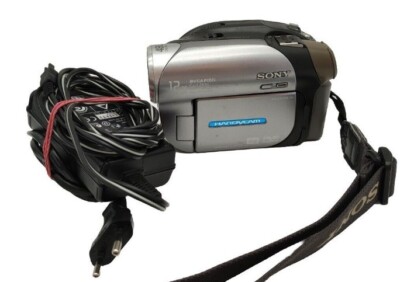 Sony DCR-DVD203E Handycam Camcorder DVD Disc Digital Videokamera m. Zubehörpaket
