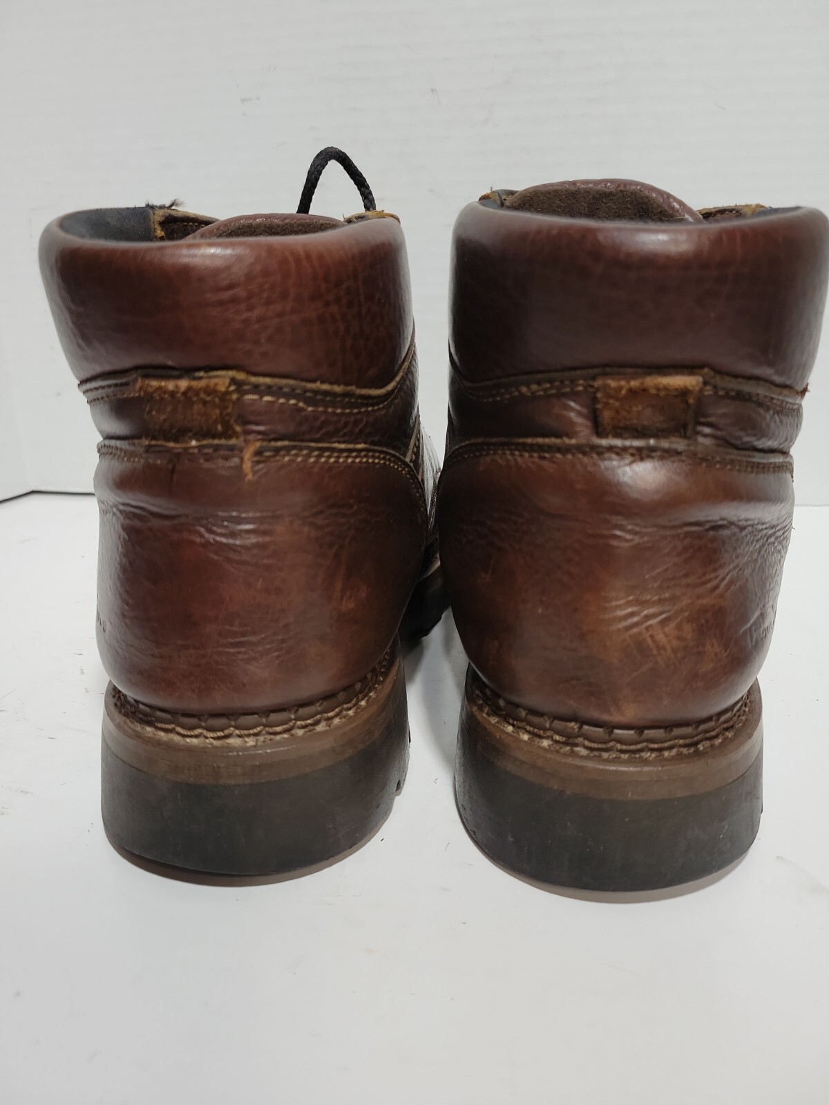 thom mcan hiking boots