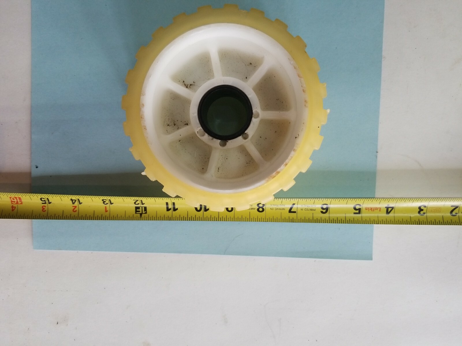 Yates 5" Yellow RIBBED WOBBLE Roller YR500YW Thermal Plastic Boat