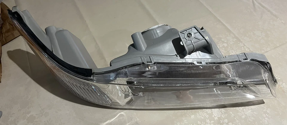 Пара фар для Honda Odyssey 99-04 - Изображение 3 из 4