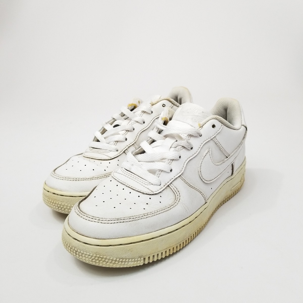 NIKE AIR FORCE 1 AF1 LOW 07 Triple White Sneakers 314192-117