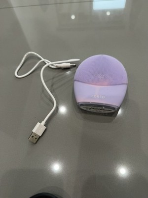 Foreo Luna 3 Facial Brush Cleansing & Firming Massage Device Rechargeable Purple
