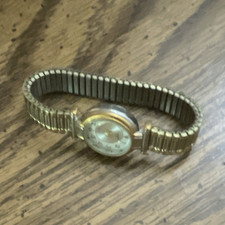Women's Dress Analog Wristwatch White Dial Arabic Numerals Two-Tone Bracelet