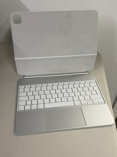 Apple Magic Keyboard A2974 Wireless Bluetooth Rechargeable UK - Bild 2 von 10