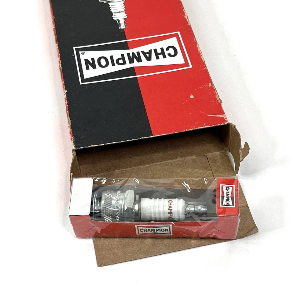 Vintage Champion Spark Plugs J12YC Full Box Of 8 NOS MADE IN USA Spark Plugs - Image 4 of 4