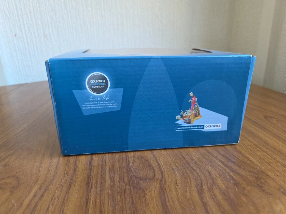 Oxford Diecast escala 1:18 Messerschmitt KR200 Bubble Top Rose Foto 3 de 4