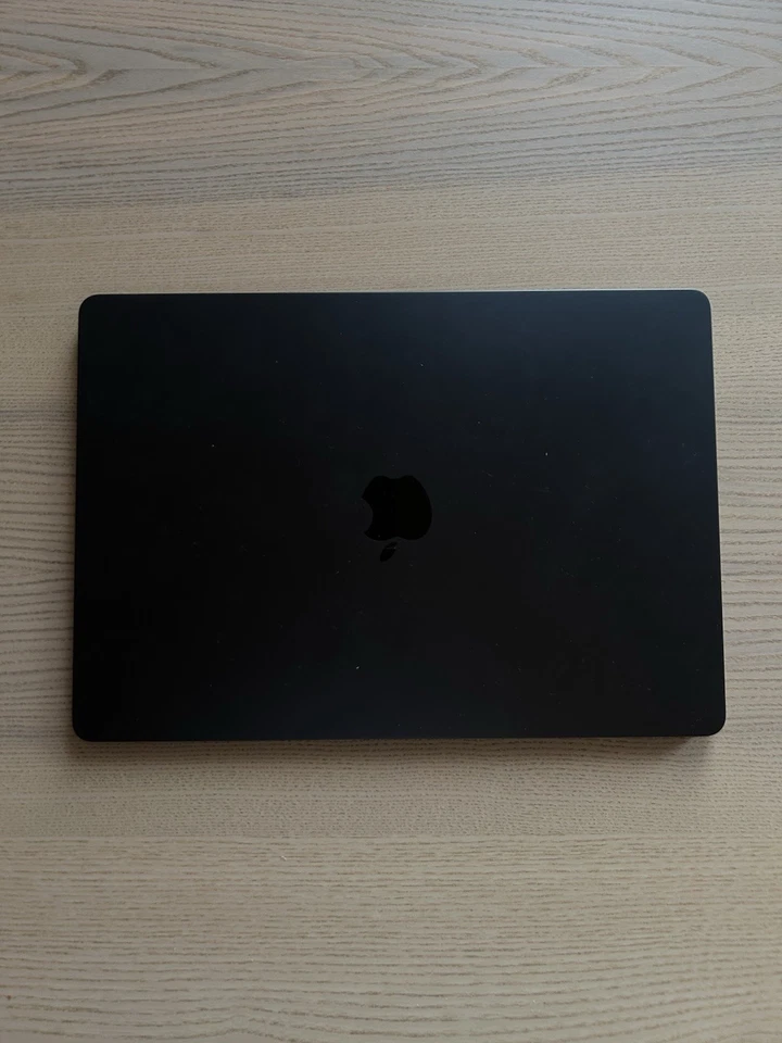 Apple MacBook Air 15" M3 · 24GB · 512GB, foto 1 di 3