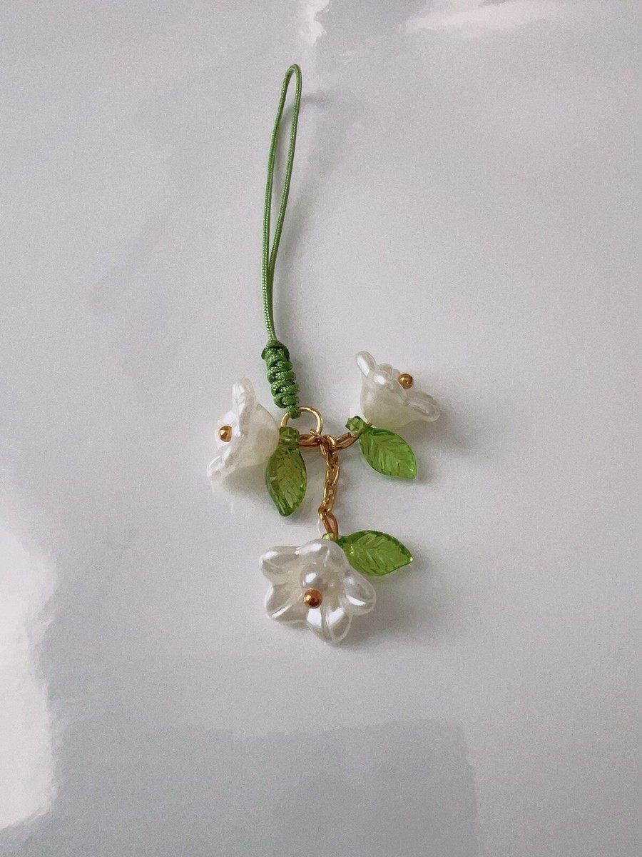 新品未使用　flower charm-drop Lily Flower Charm, Flower Phone Charm, Flower Bag Charm, Handmade