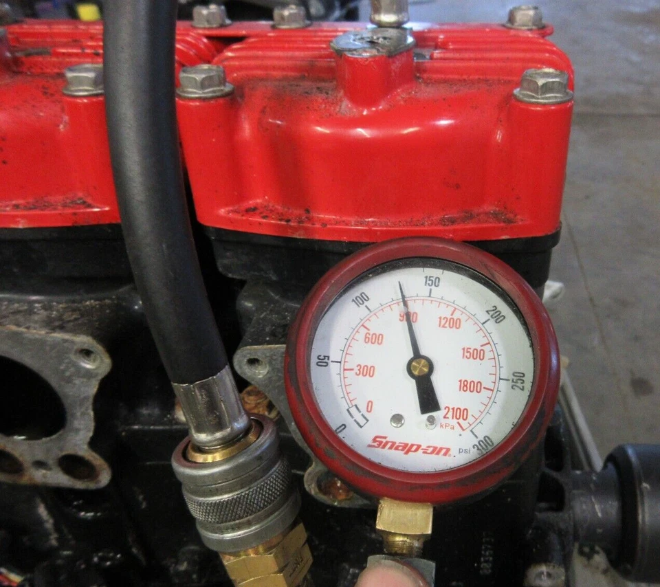 BUEN MOTOR DE AGUA DULCE POLARIS 1996-1997 SL 700 SLT HURRICANE 700 PWC - SIN NÚCLEO Foto 2 de 4