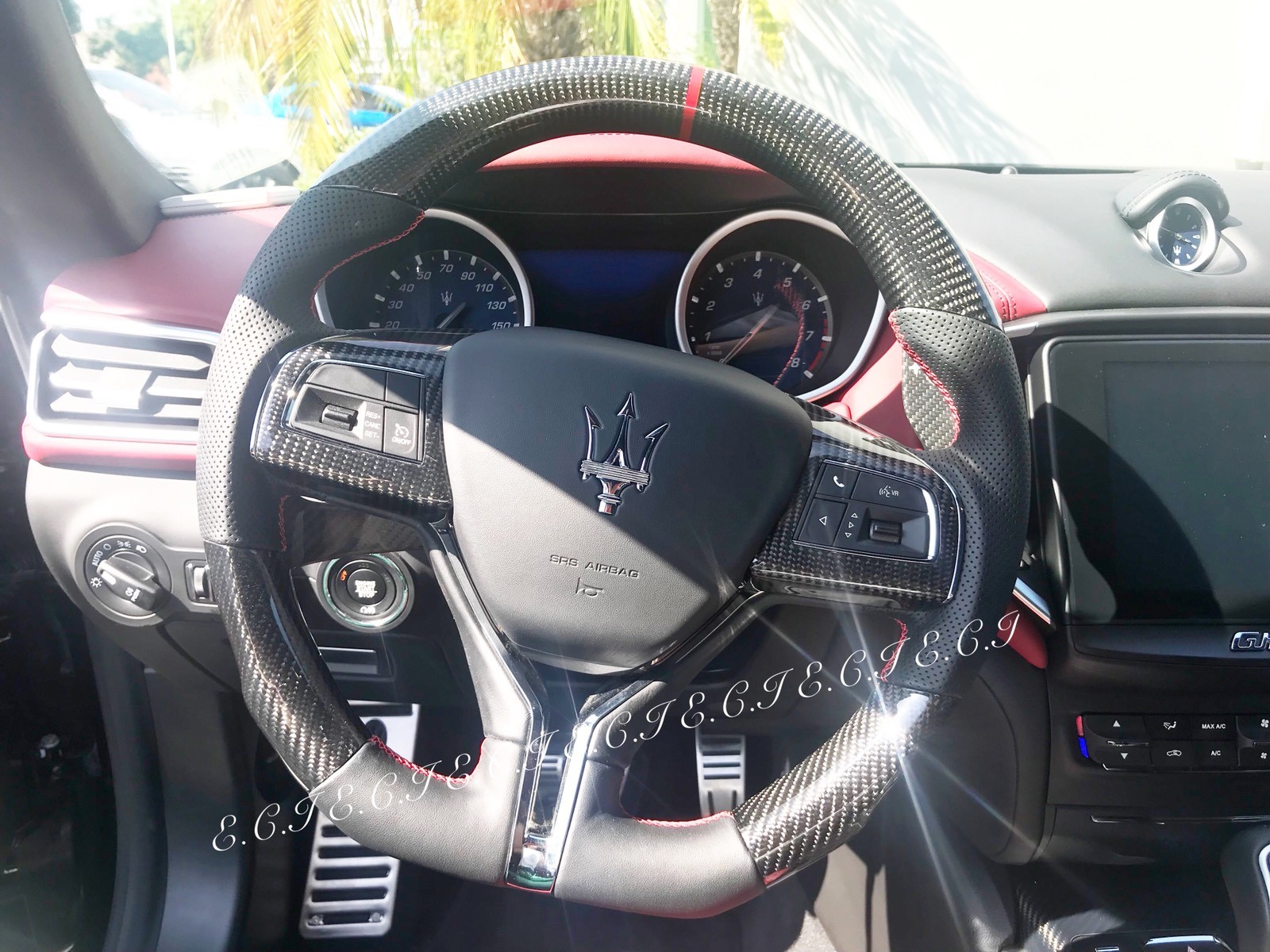 OEM NEW MASERATI GHIBLI QUATTROPORTE LEVANTE CARBON FIBER RED STEERING WHEEL