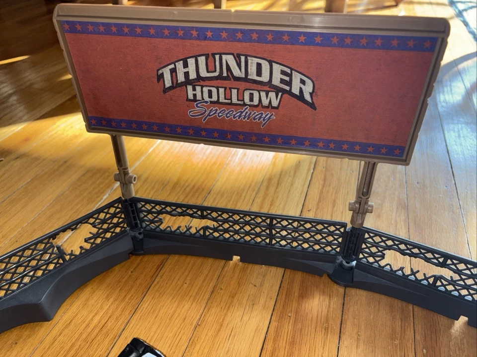 Juego Disney Pixar Cars 3 Smash Crash Derby - ¡Juego completo y autos adicionales! Foto 4 de 4