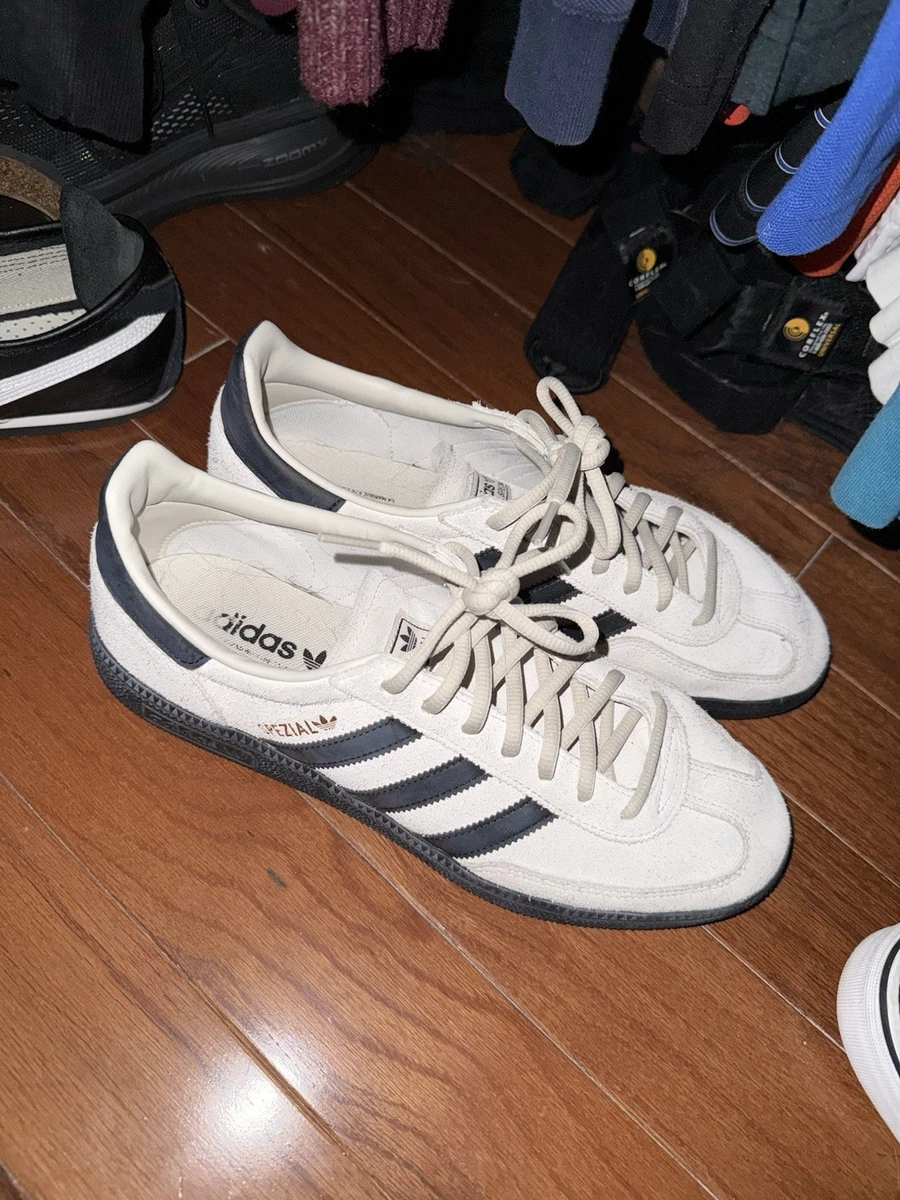 adidas casa de calzado deportivo
