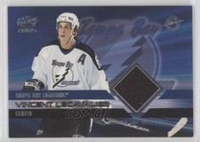 2004-05 Pacific Authentic Game-Worn Jerseys 534/850 Vincent Lecavalier #37 je2