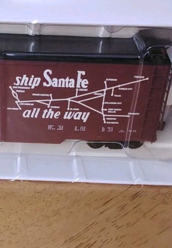  Proto 2000 - HO SCALE SANTA FE Fe 50' BOX CAR ATSF NEW IN BOX (10439) | Condition: New