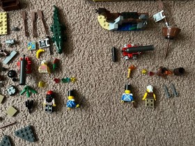 Lego 70411 Pirate Treasure Island 70409 Shipwreck Defense please see description