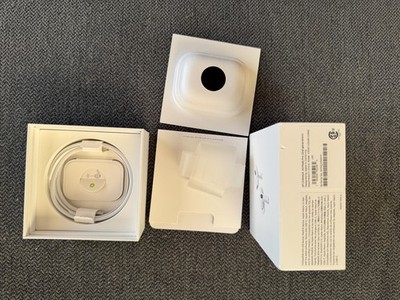 Apple AirPods 2nd Generation - White *BOX ONLY*
