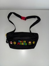Borsa Levis x Nintendo Super Mario Bros Bumbag (ottime condizioni)