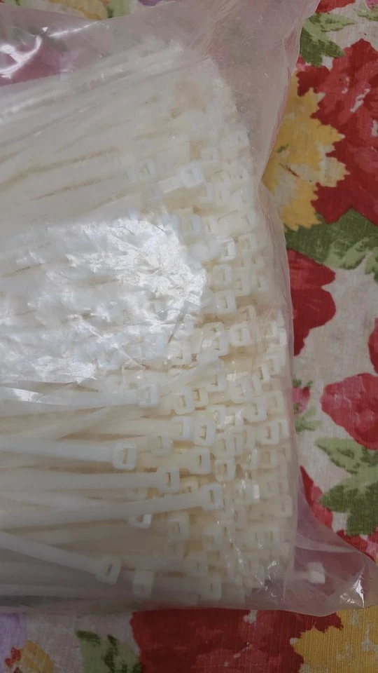 1000 Piezas Panduit PLT5S-M 17.5" L Cable Tie con Paquete 1000 ¡NUEVO DE FÁBRICA! Foto 3 de 4