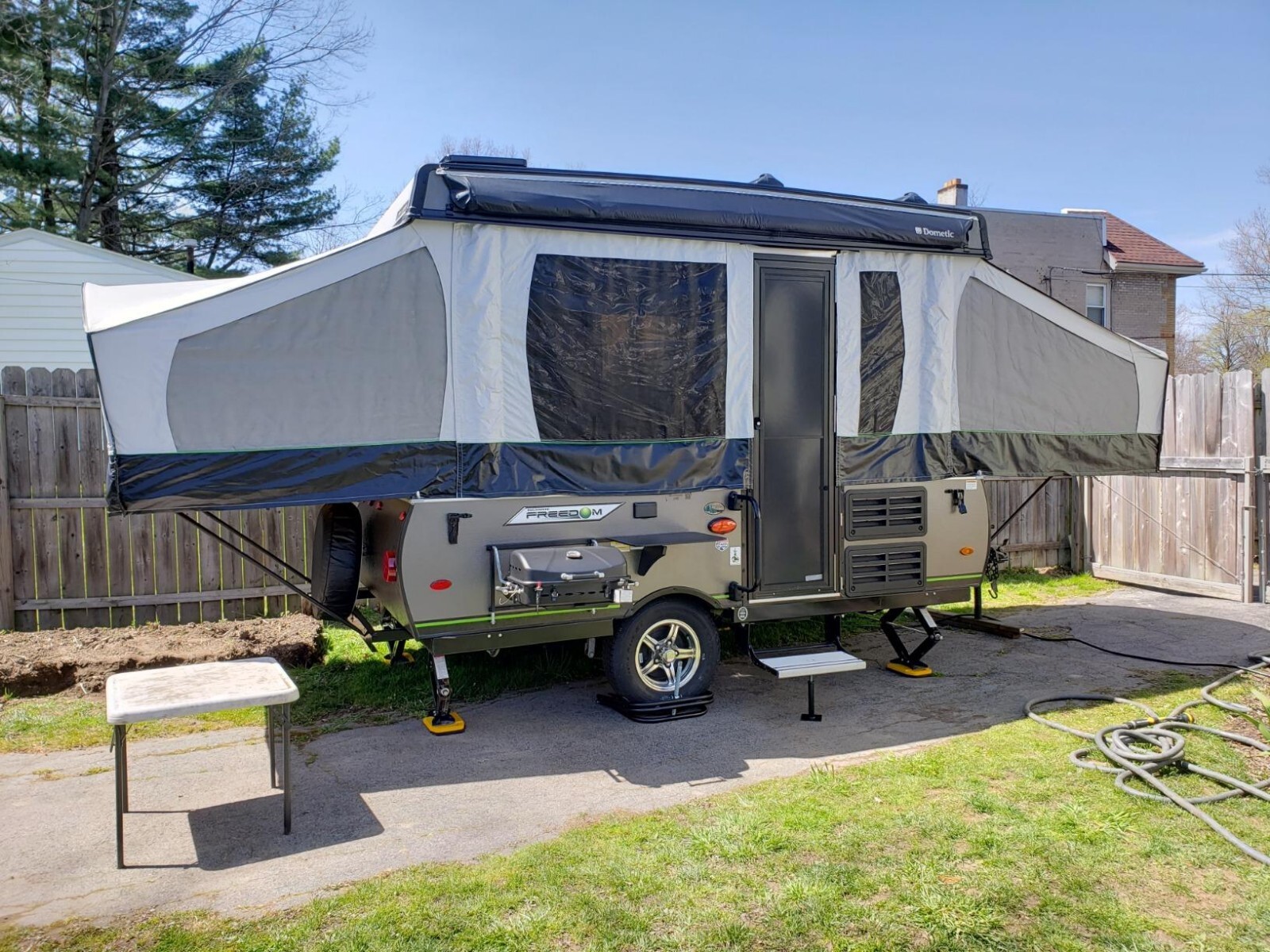 Single Axle RV Tire Leveler for Leveling Pop Up Camper Travel Trailer